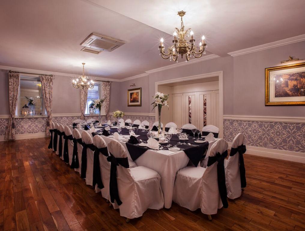 Castle Arch Hotel Trim Zewnętrze zdjęcie